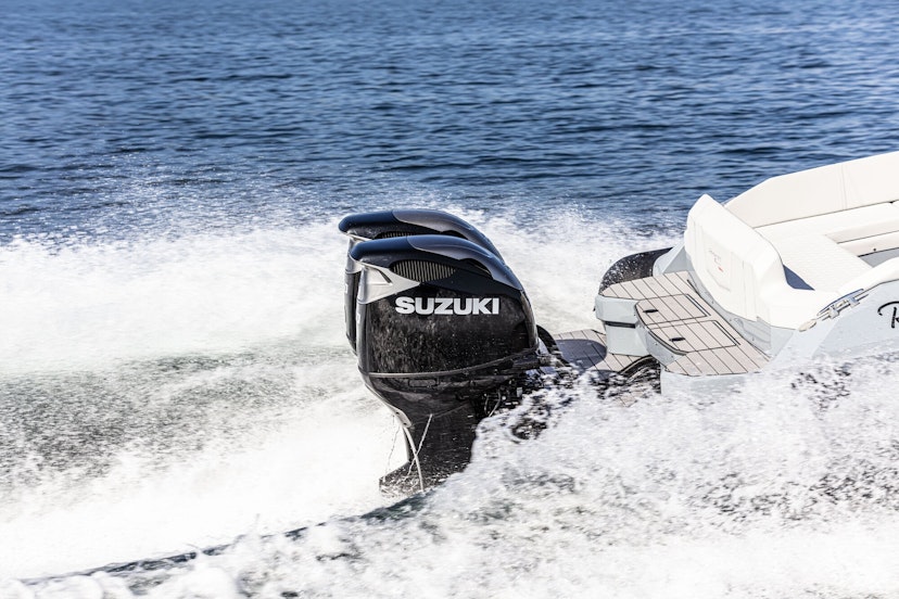 Zwei Suzuki DF300BMD im Einsatz