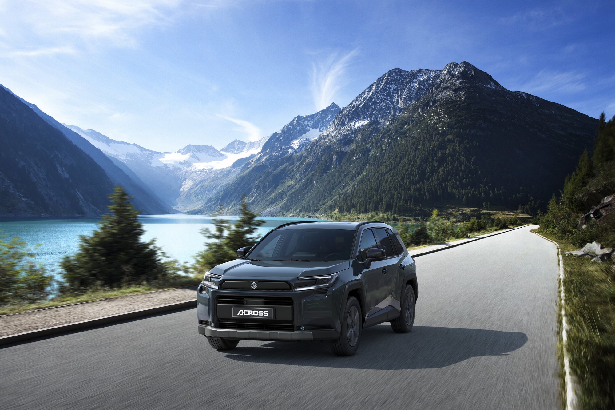 Suzuki Across im Schnee