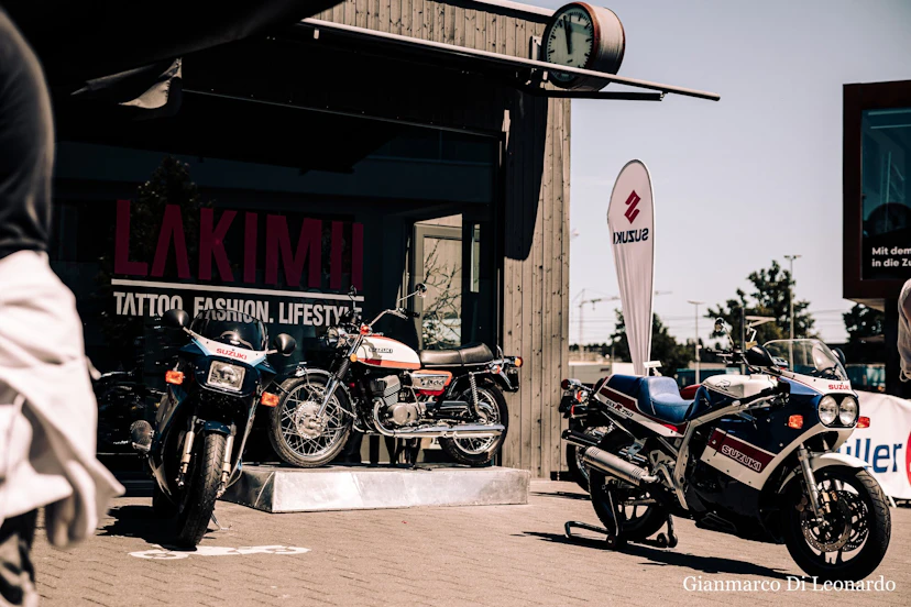 SUZUKI MEET Ace Cafe