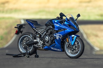 Suzuki GSX-8R Seitenansicht