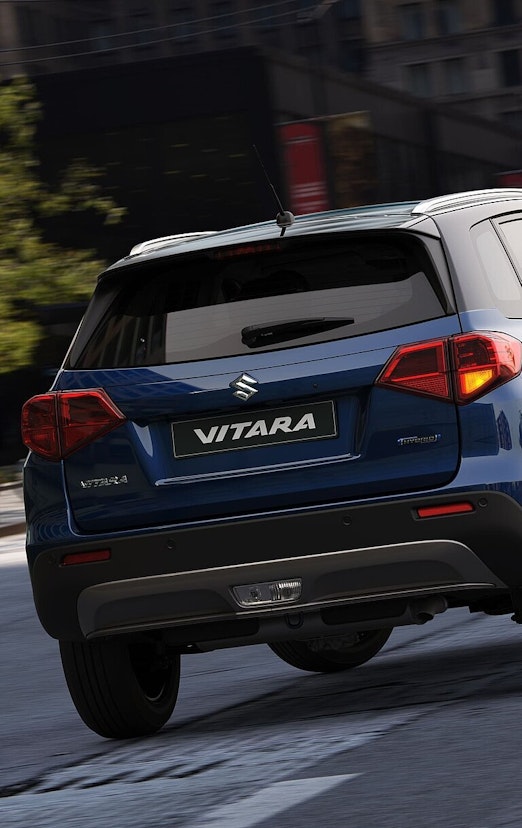 Blauer Suzuki, Vitara von Hinten