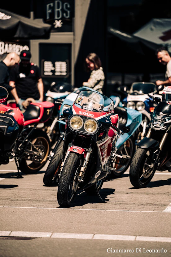 SUZUKI MEET Ace Cafe