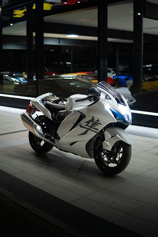 Suzuki Hayabusa Front