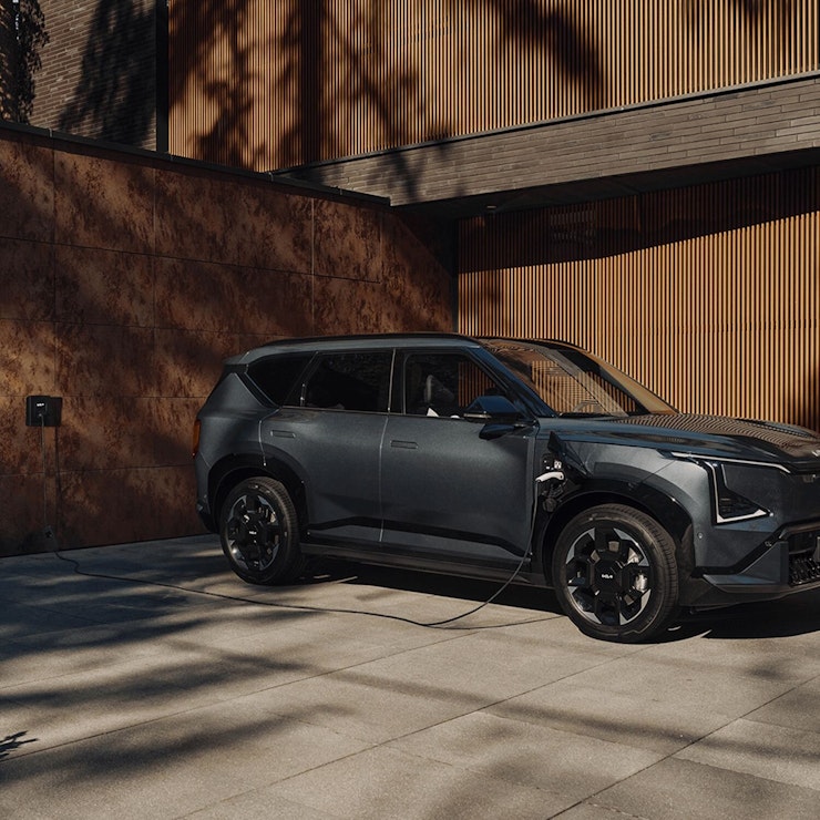 Der Kia EV5 lädt zu Hause