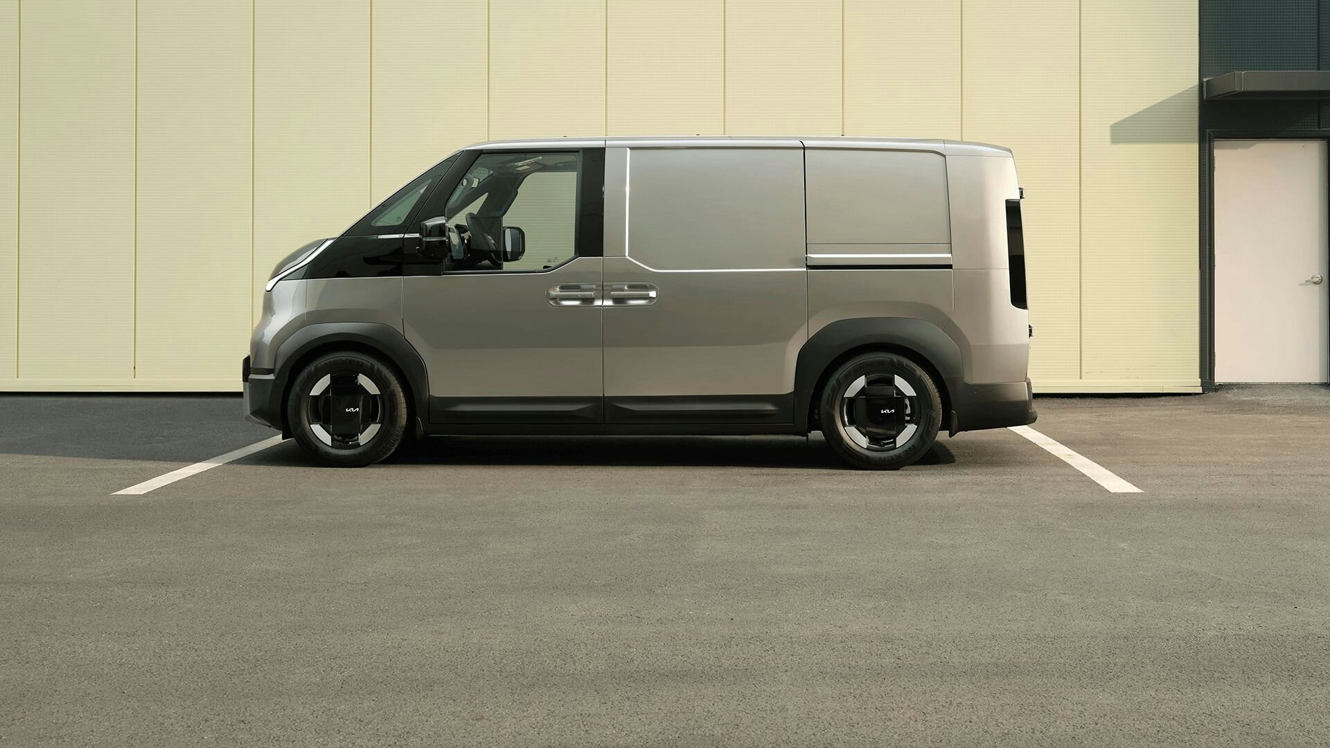 Seitenansicht des Kia PV5 Cargo