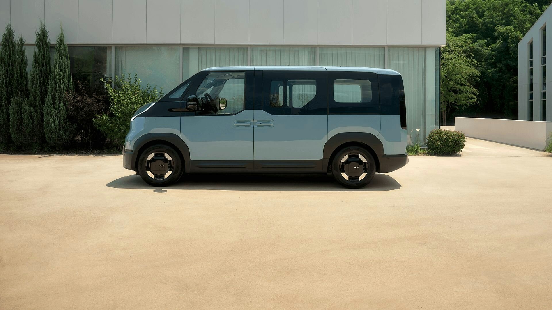 Seitenansicht des Kia PV5 Passenger