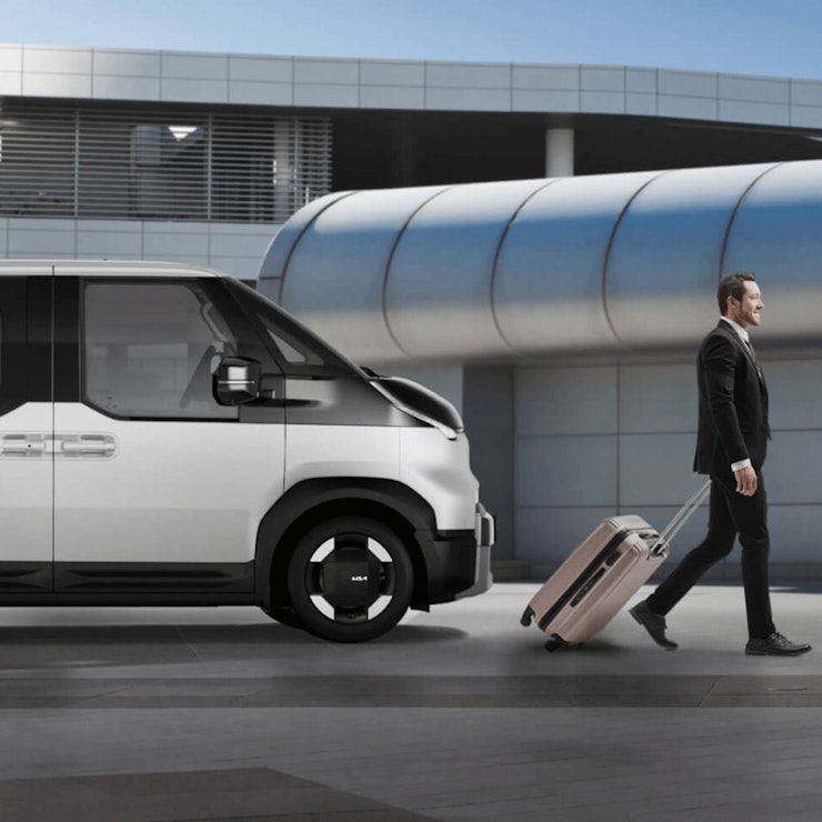 Der Kia PBV People Mover in Konfigurationen für Sammeltransporte, Taxi- und Mitfahrdienste und Familienausflüge mit seiner leicht zugänglichen Sitzanordnung im Innenraum