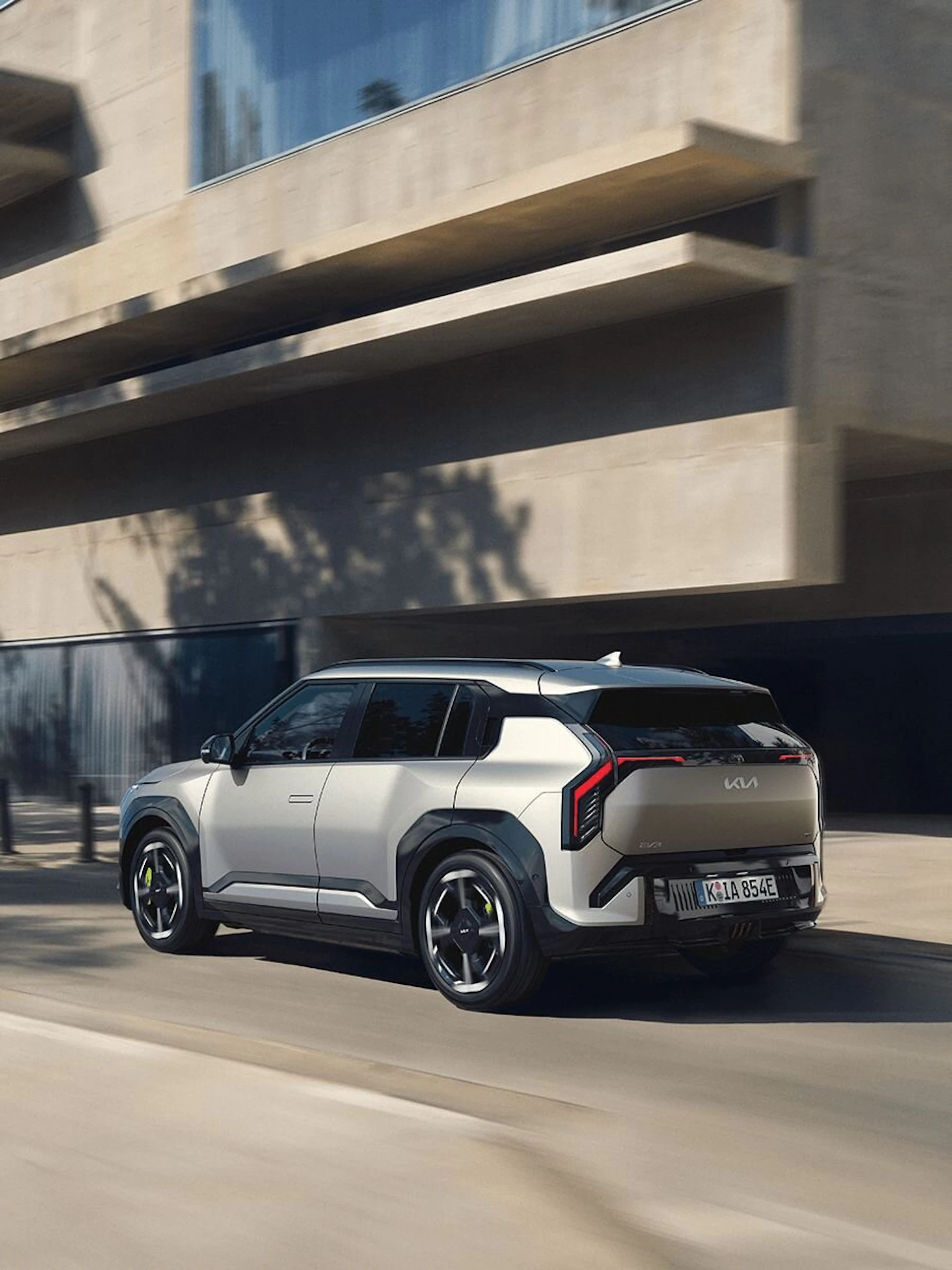 Heckansicht des Kia EV3 GT