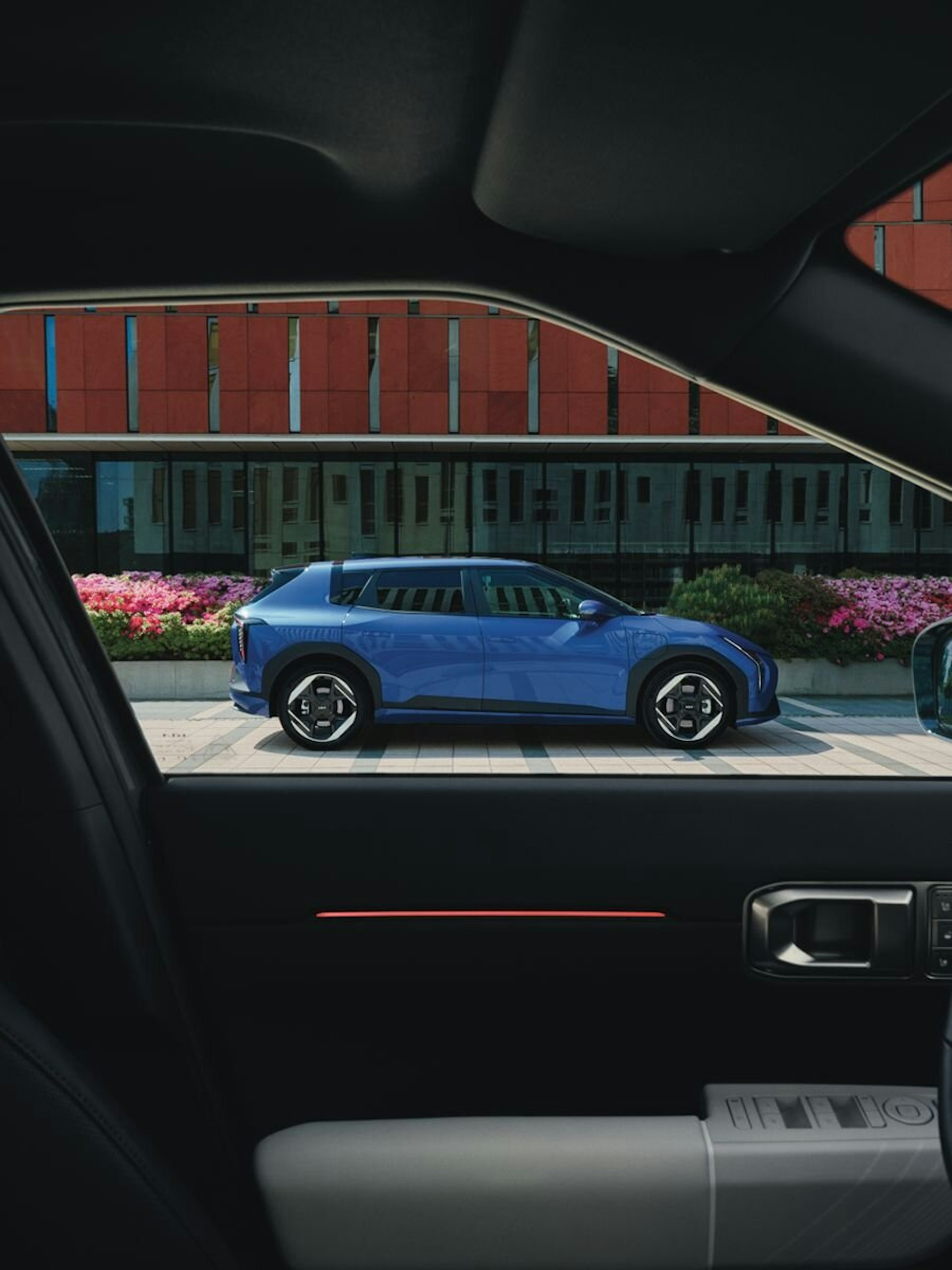 Innenansicht, mit Handy Technolgie verbunden