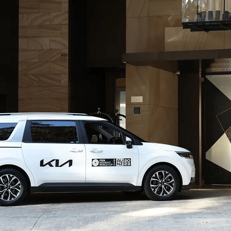 Kia&nbsp;Fahrzeug als offizielles Transportmittel bei einer FIFA-Veranstaltung