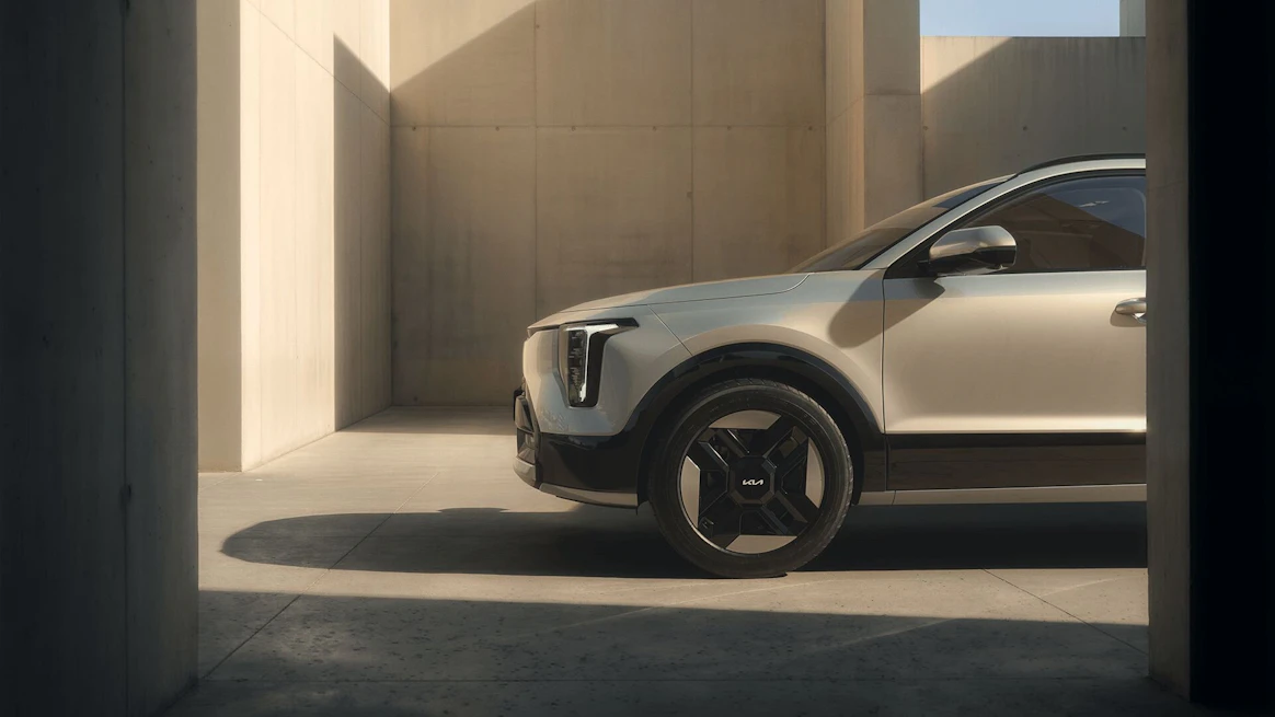 Seitliche Front des neuen Kia Niro
