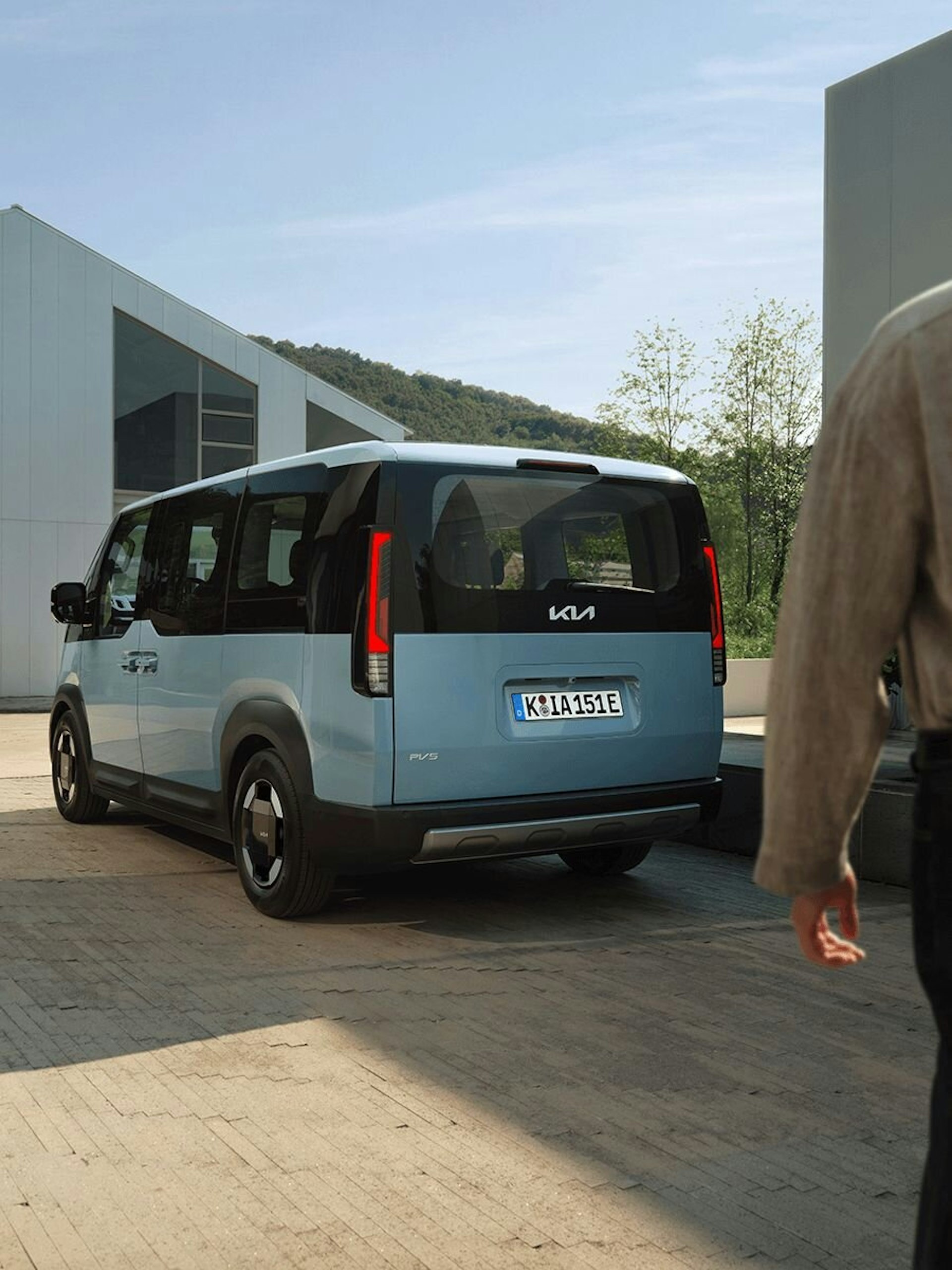 Heckansicht des Kia PV5 Passenger